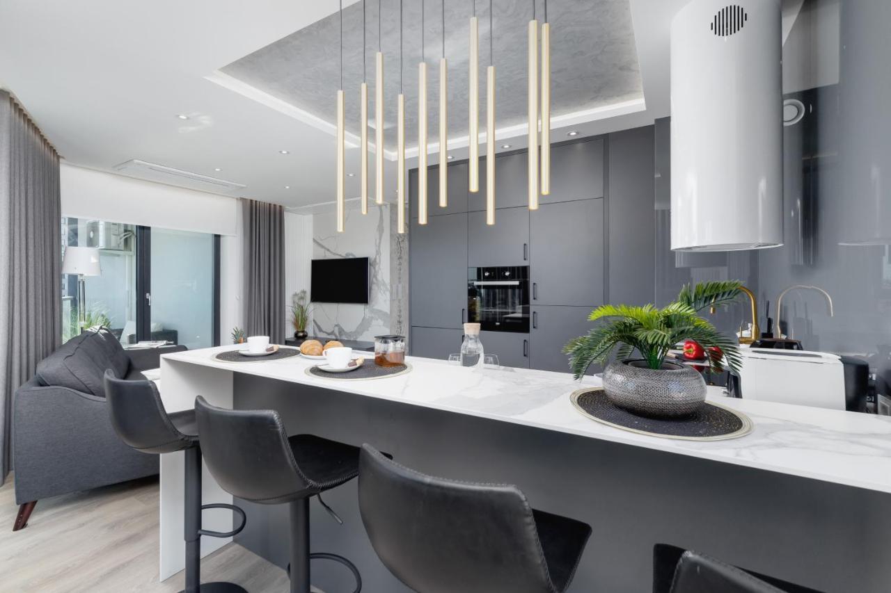 Apartment Mogilska By Renters Prestige